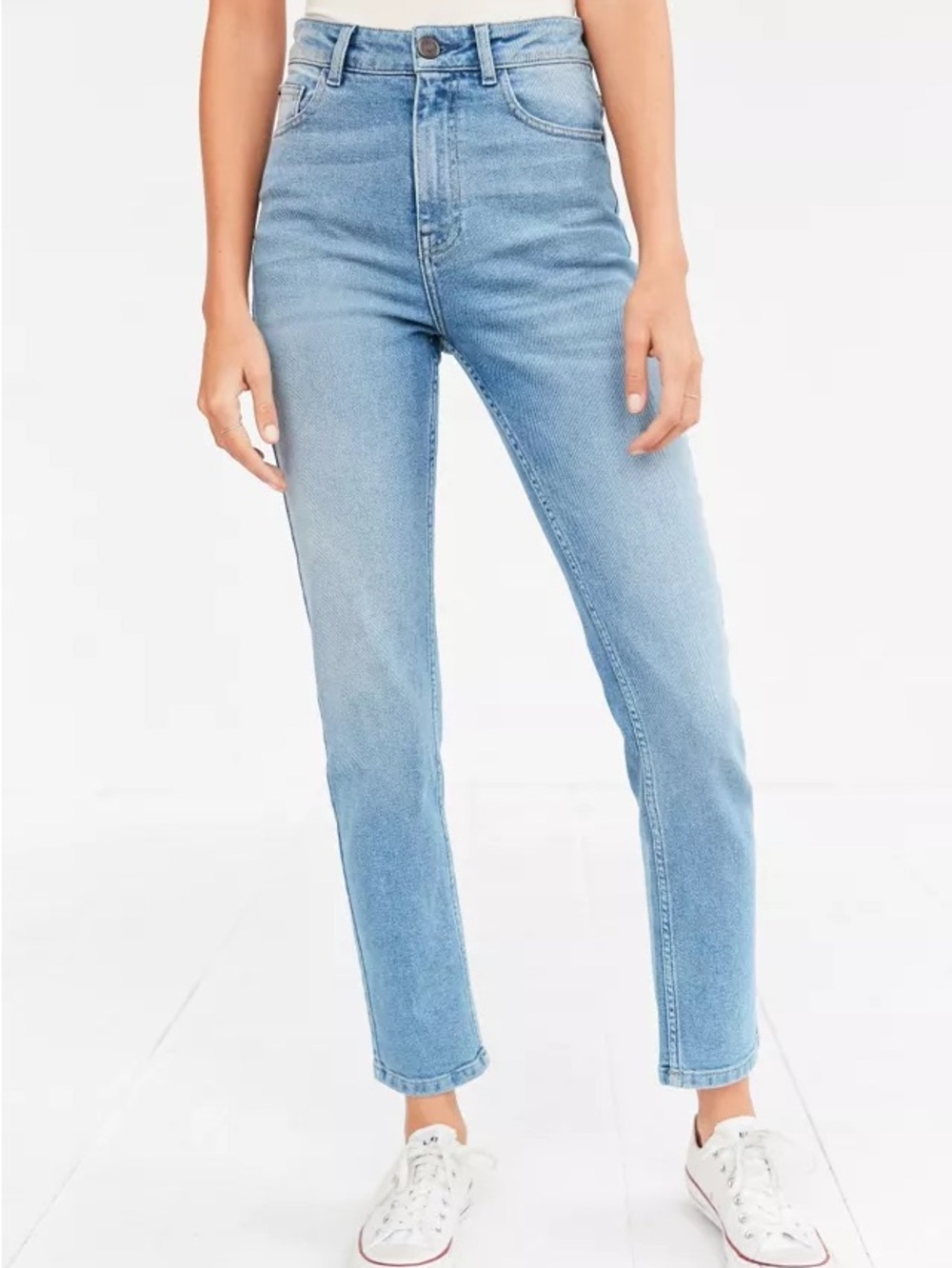 BDG Cropped high rise girlfriend jeans!